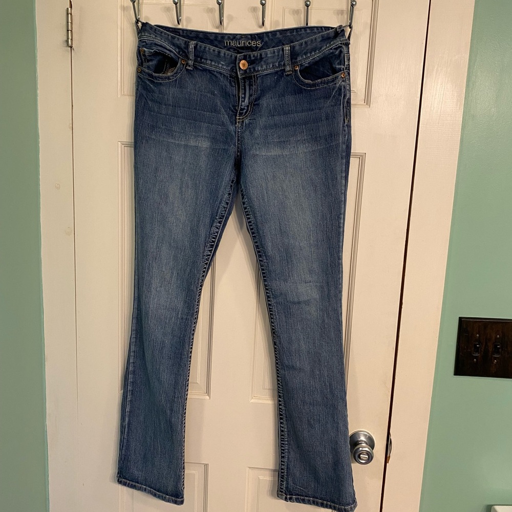 Maurices 13/14 long boot cut jeans